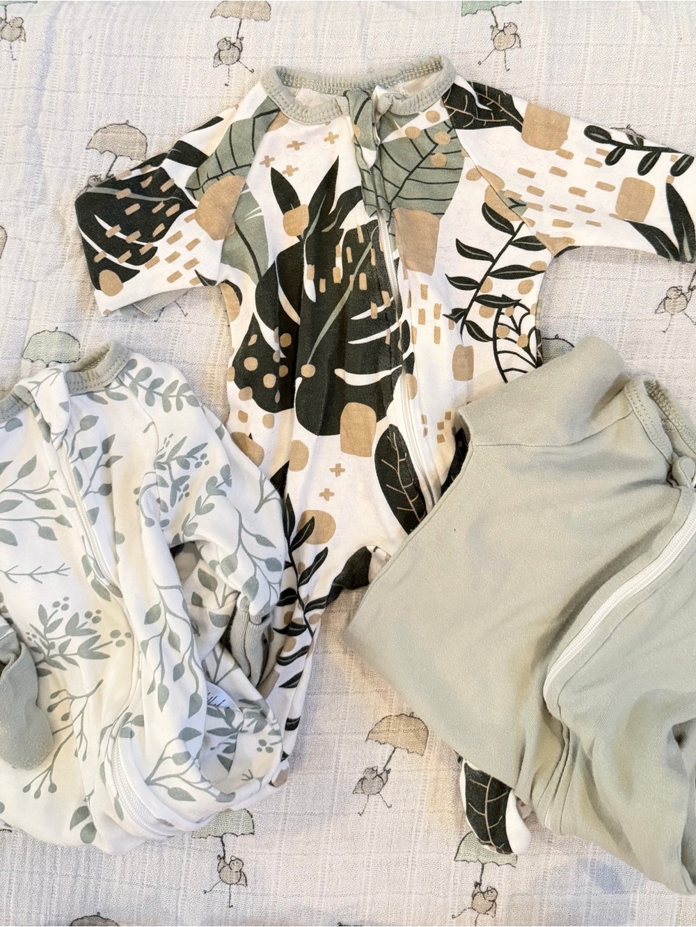 Botanical Print Baby Footie Sleepsuit in Sage & Cream NB Yoofuss